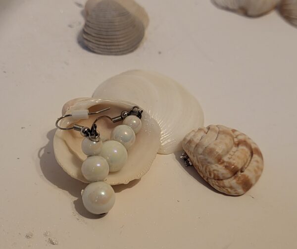 Blushes Drop Pearls